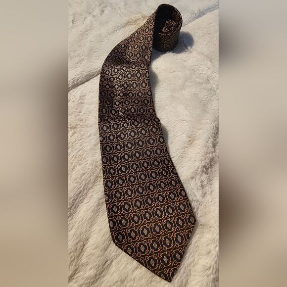 Paola Gucci Necktie 100% Silk Made In ITALY Rich Gold And Navy - Picture 4 of 6